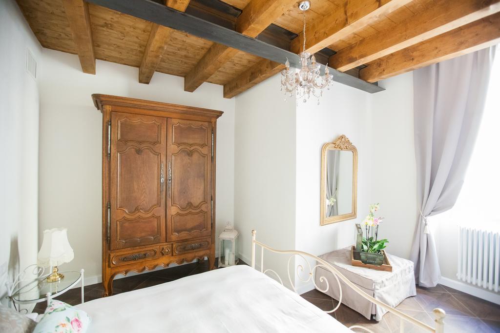 Alessia'S Place Como Luaran gambar
