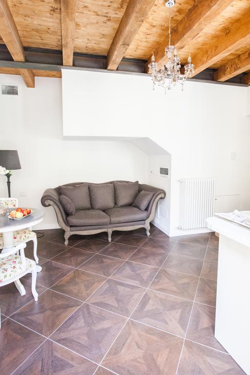 Alessia'S Place Como Luaran gambar