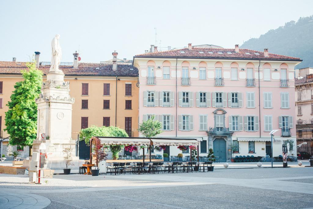 Alessia'S Place Como Luaran gambar
