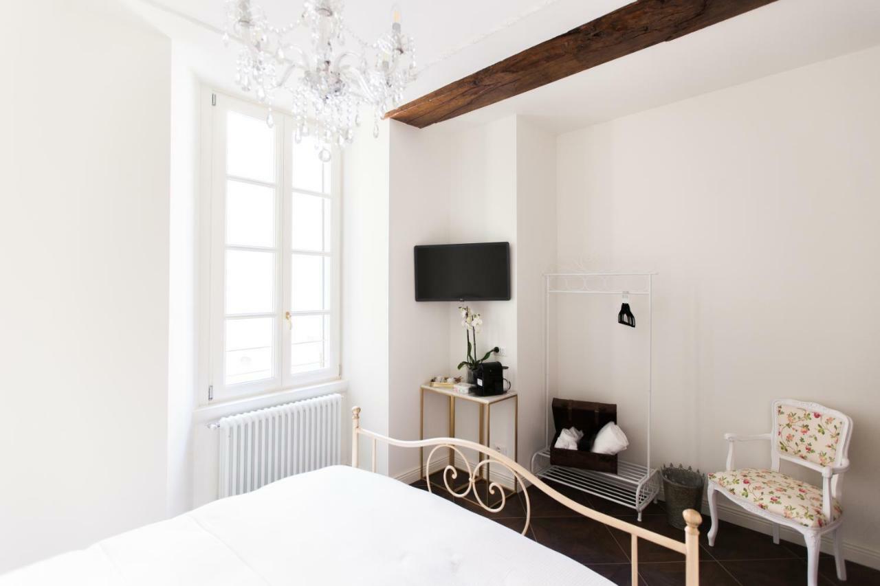 Alessia'S Place Como Luaran gambar